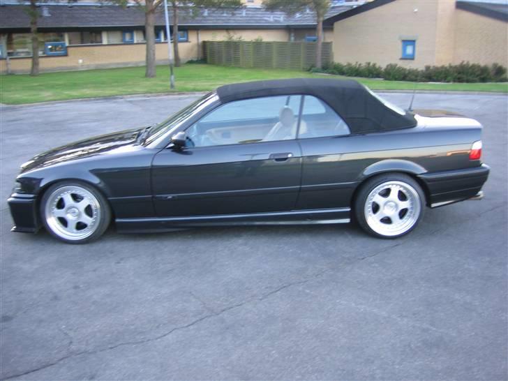 BMW E36 cabirolet  SOLGT billede 5
