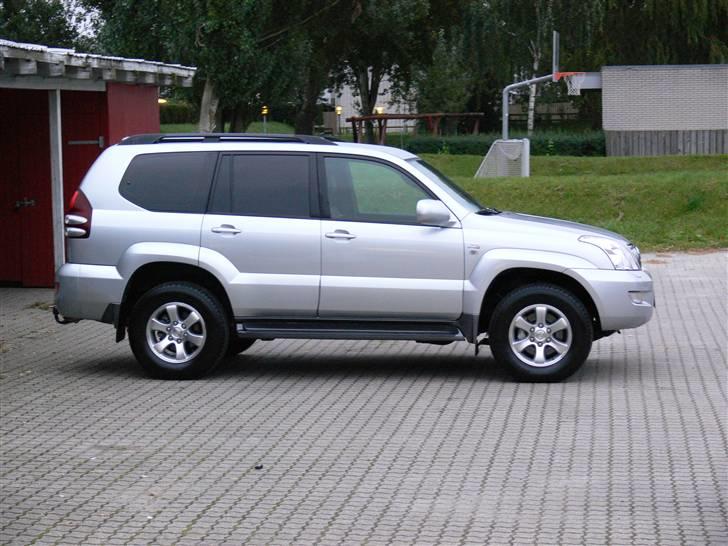 Toyota Land Cruiser 120 - Toyota Land Cruiser 3.0 D-4D billede 1