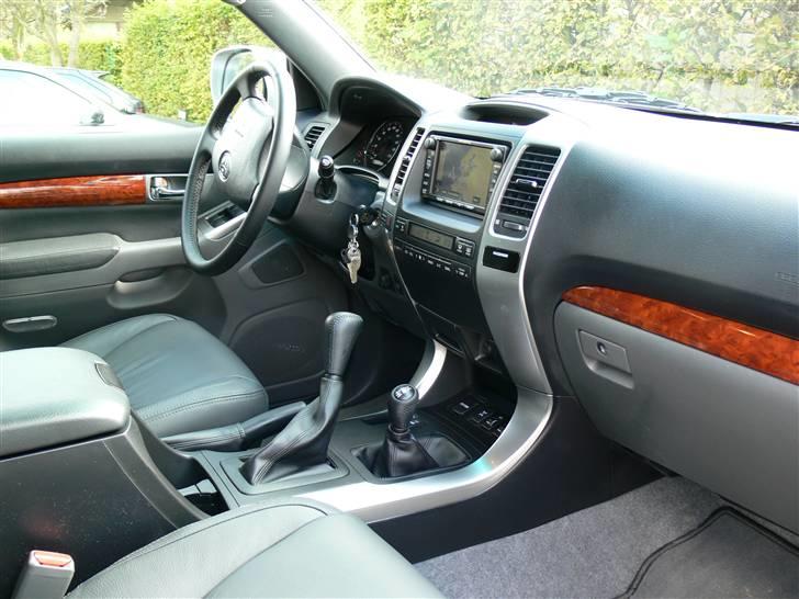 Toyota Land Cruiser 120 billede 4