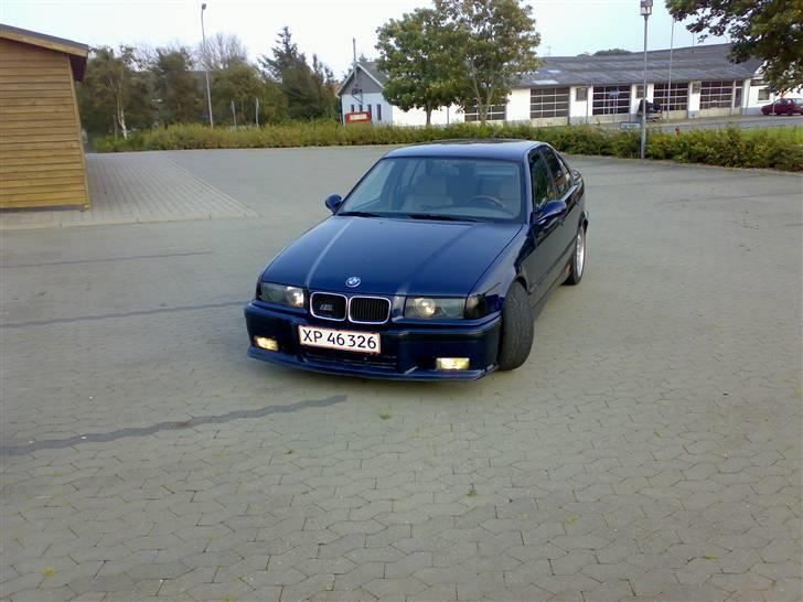 BMW E36 318i(Solgt) - lige et hurtig billede fra da jeg fik den billede 9
