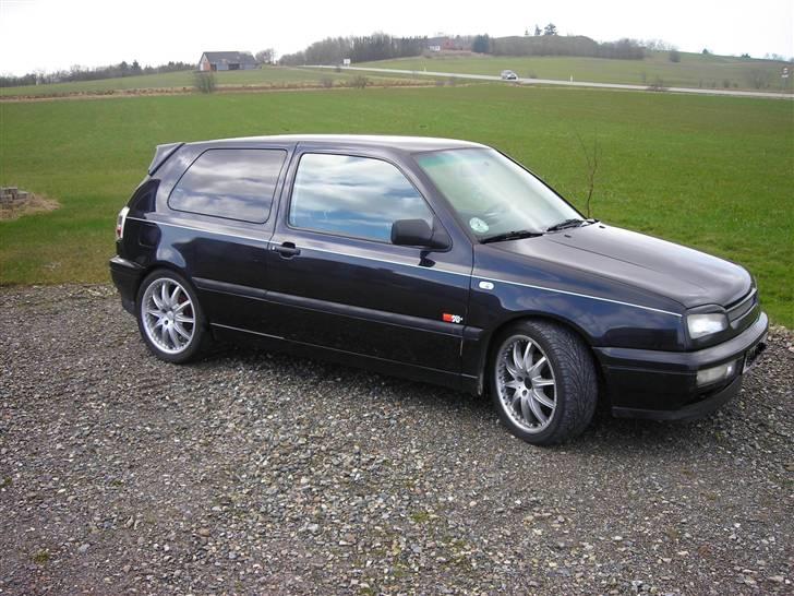 VW GOLF 3 1,8  billede 1