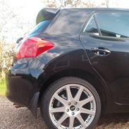 Toyota Auris 2.0 D-4D Sol