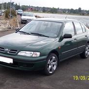 Nissan Primera--solgt--