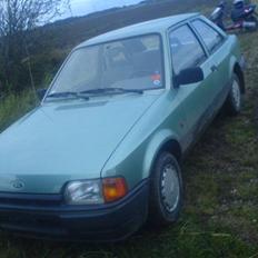 Ford escort 1,3 c solgt