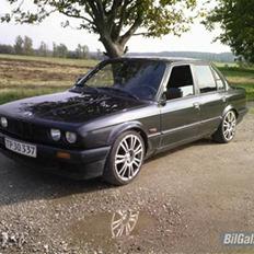BMW 320 E30 Solgt