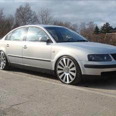 VW passat 2,3 solgt.