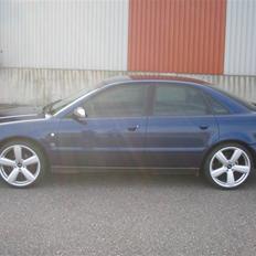 Audi A4 1.6