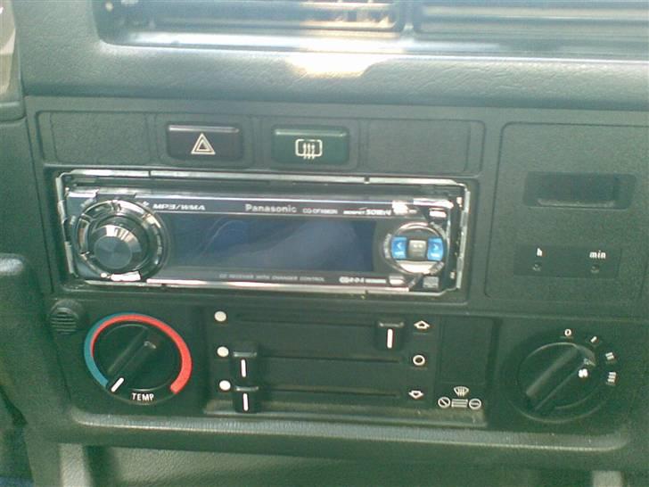 BMW E30 320I - min fede radio ! billede 4