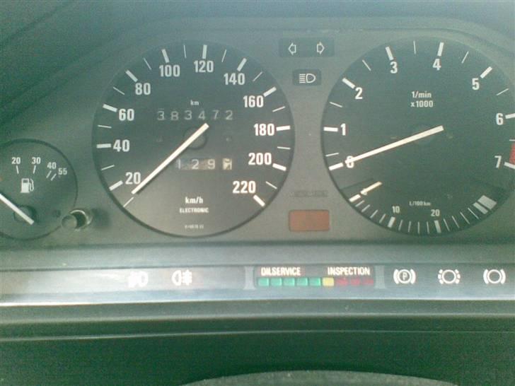 BMW E30 320I - 3833472 Km. det er jo ingen ting ! billede 12