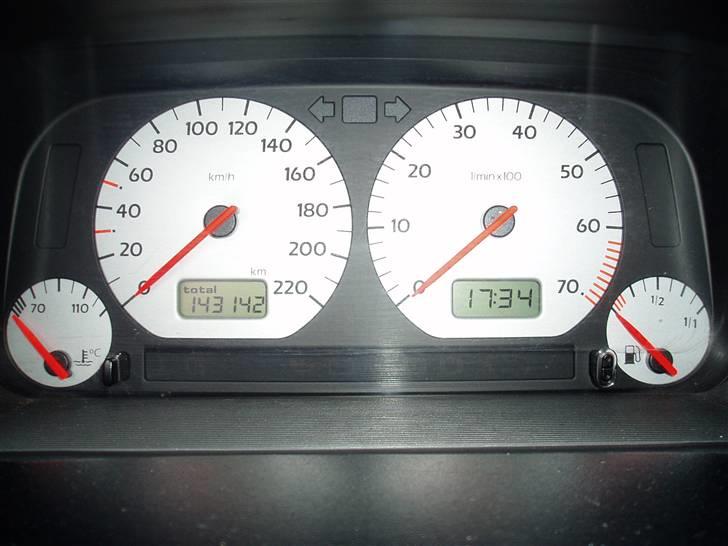 VW Golf 3 GTI (SOLGT!) - Grønt lys, som oplyser det hele i mørke..  billede 10