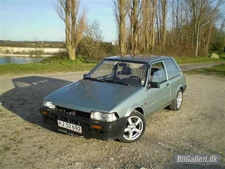 Toyota Corolla *Skrottet* - Billederne er frigivet fra tidligere ejer.. Skal nok selv få taget nogle nye når jeg får et kamera. billede 1