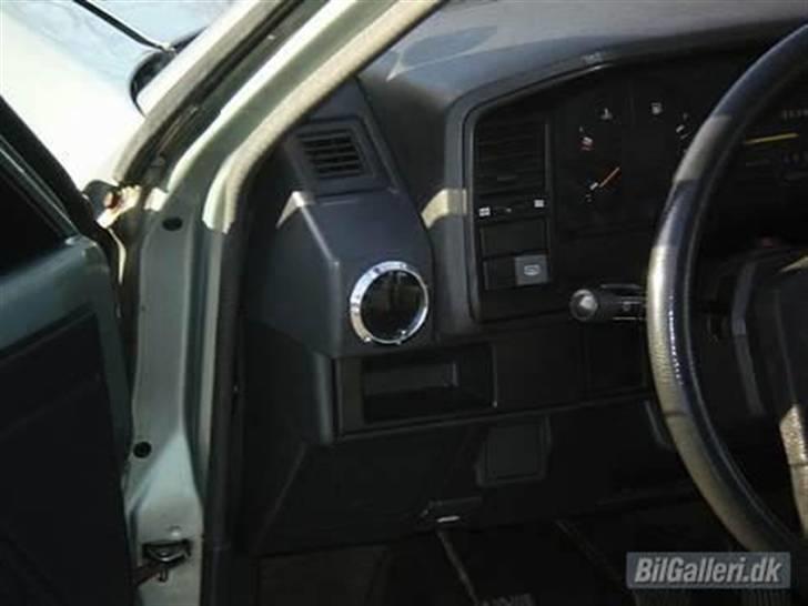 Toyota Corolla *Skrottet* - Billederne er frigivet fra tidligere ejer.. Skal nok selv få taget nogle nye når jeg får et kamera. billede 6