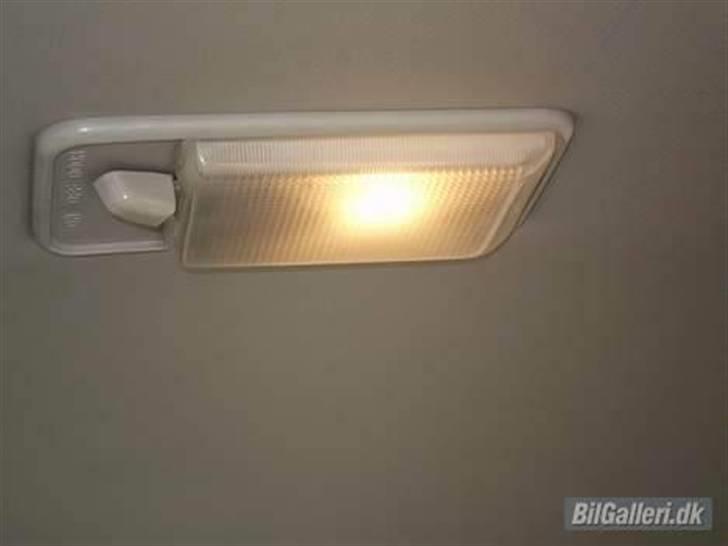 Toyota Corolla *Skrottet* - Billederne er frigivet fra tidligere ejer.. Skal nok selv få taget nogle nye når jeg får et kamera. billede 7