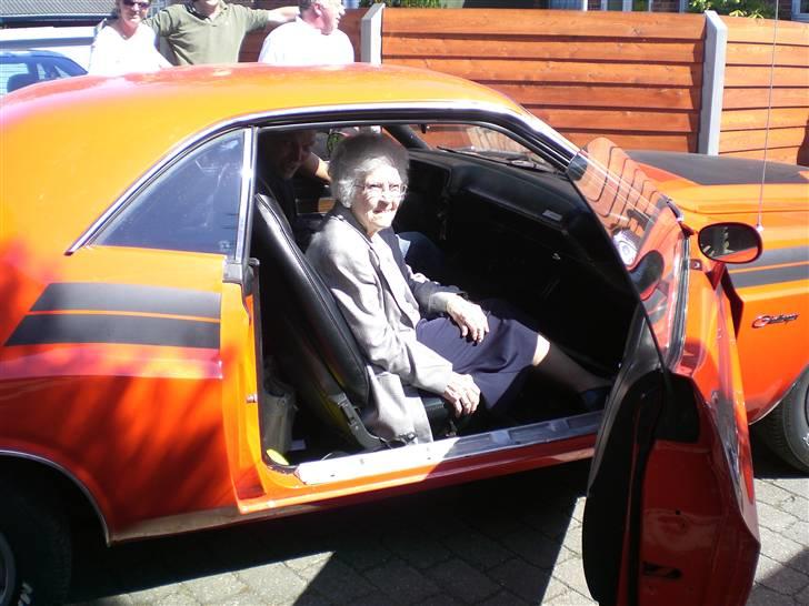 Dodge challenger - Yep, farmor ku´ li´ det. billede 2