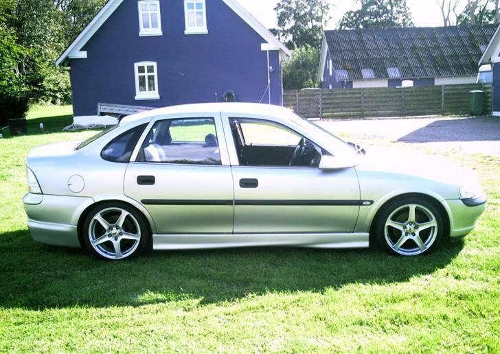 Opel Vectra b - Før lakering og andre skørter billede 2