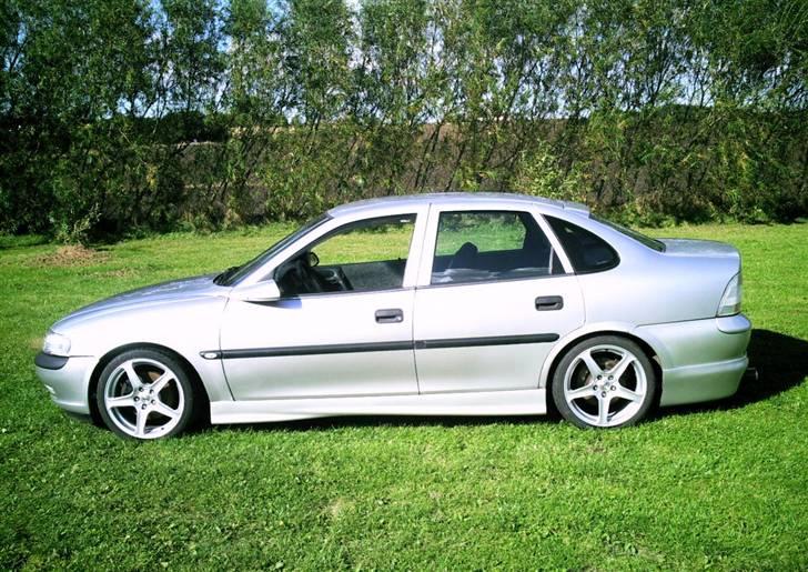 Opel Vectra b - Før lakering og andre skørter billede 3