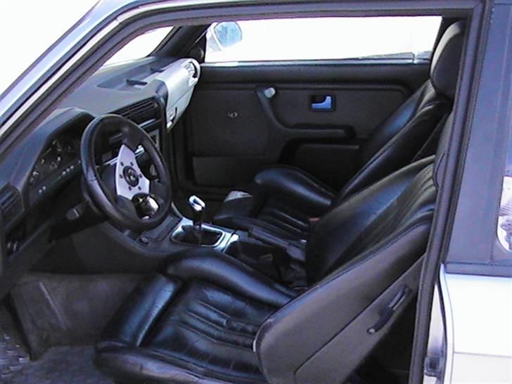 BMW E30 325i SOLGT billede 4