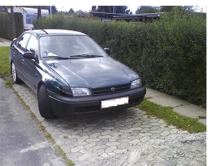 Toyota Carina E Solgt- god bil billede 1