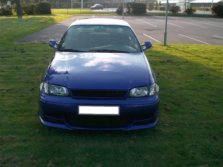 Toyota Carina E  *Solgt* billede 3