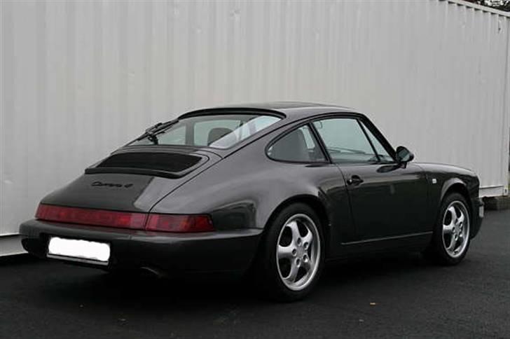 Porsche 911 Carrera 4 - 964 billede 2