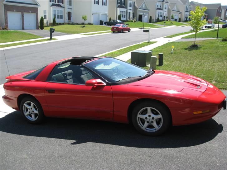 Pontiac Firebird - Lige første dag den kom hjem i indkørslen:) billede 2