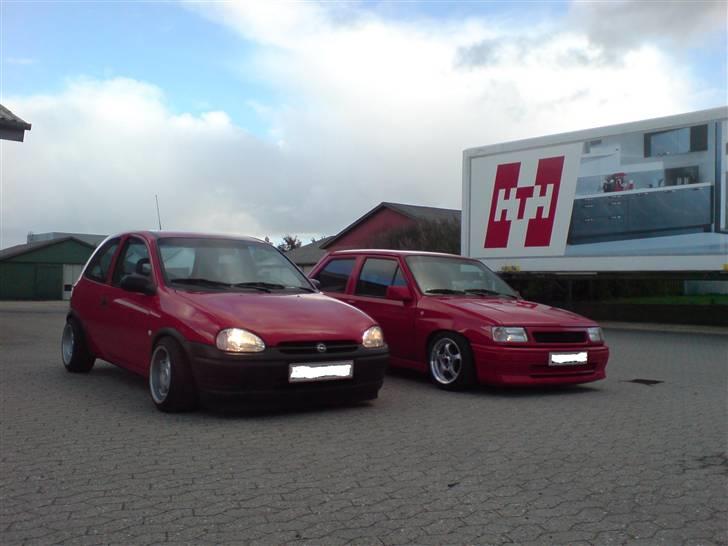 Opel Corsa b   - Stor og lillebror billede 12