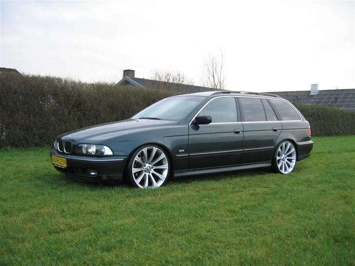 BMW # 530d Touring SOLGT billede 1