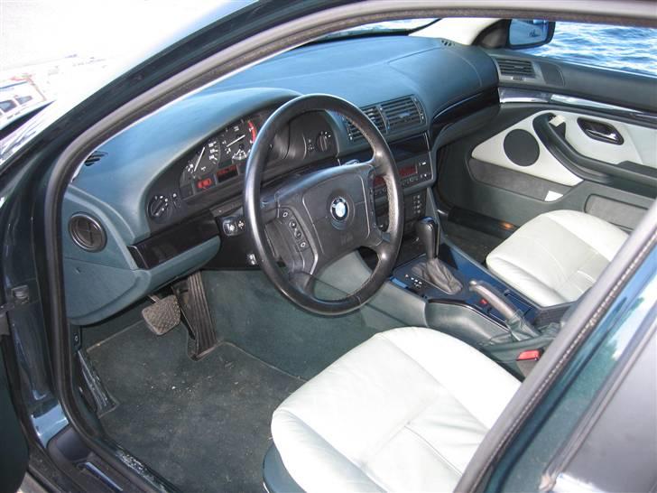 BMW # 530d Touring SOLGT billede 6