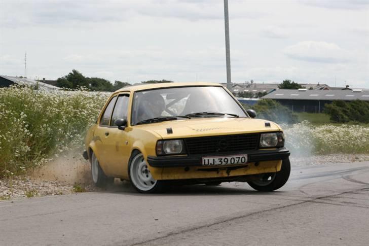 Opel Ascona b Rallybil billede 1