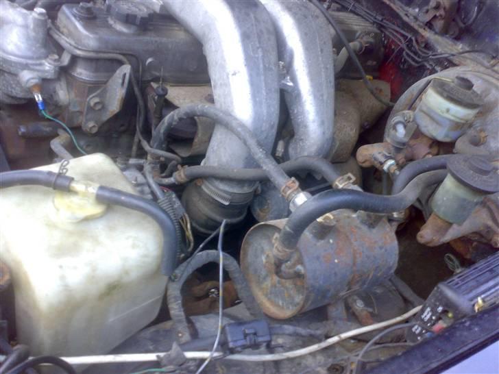 Toyota Landcruiser hj61 *SOLGT* - lidt motor rum billede 7