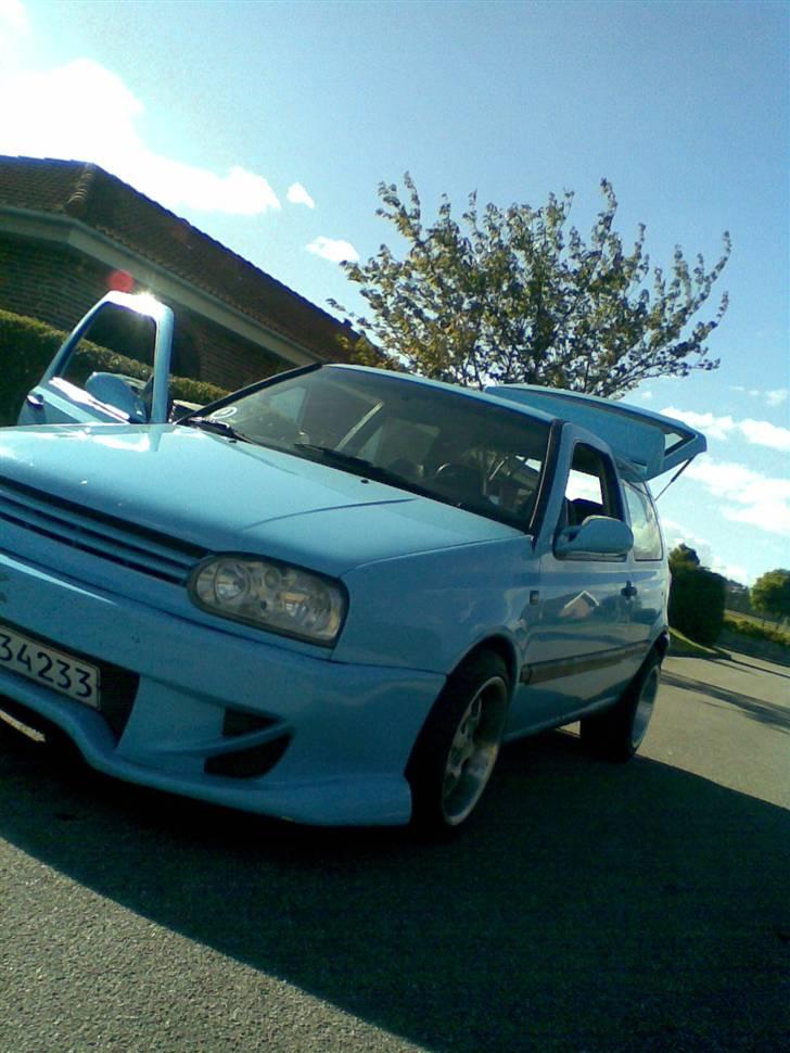 VW Golf III 1.8 (R.I.P) - Den er sød! billede 2