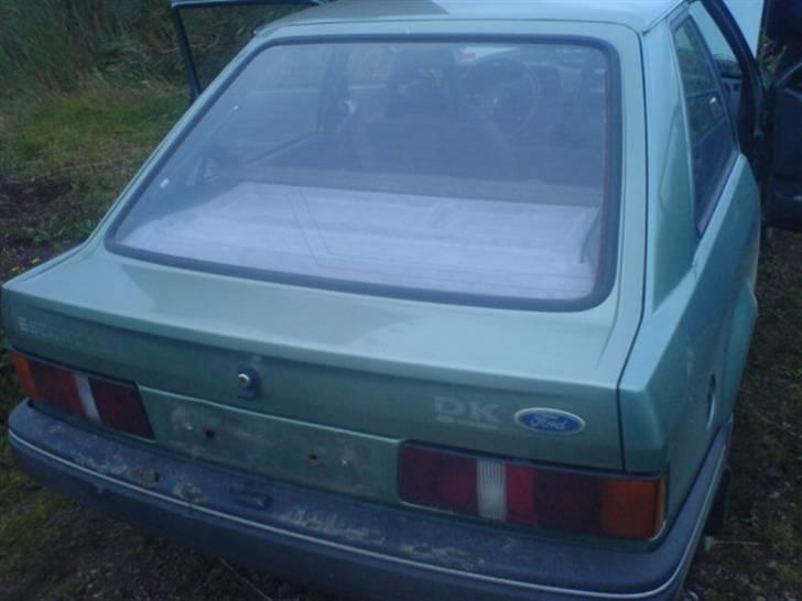 Ford escort 1,3 c solgt billede 8