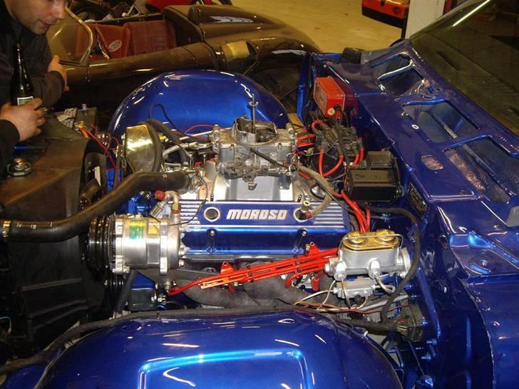 Chevrolet camaro ss - ved at samle motorrummet op. billede 14