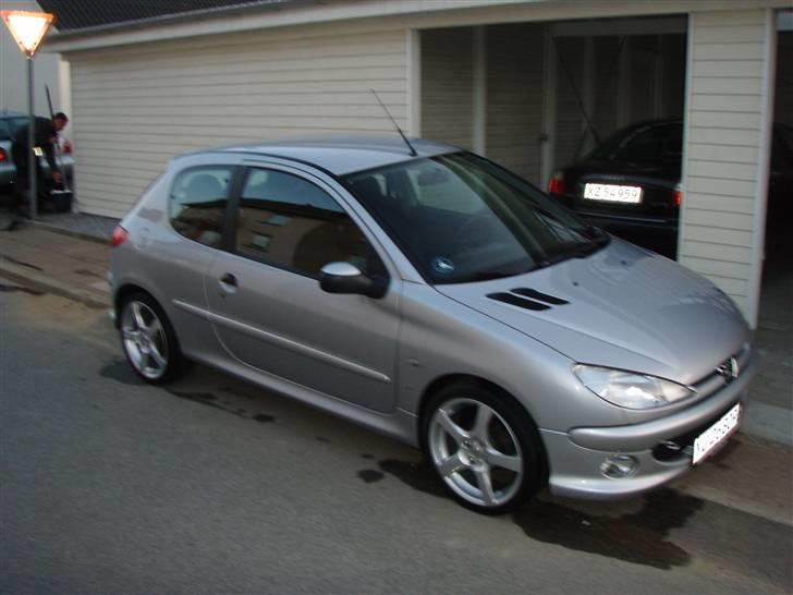Peugeot 206 billede 5