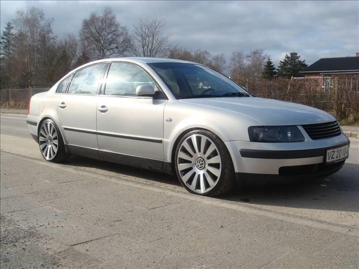 VW passat 2,3 solgt. billede 2