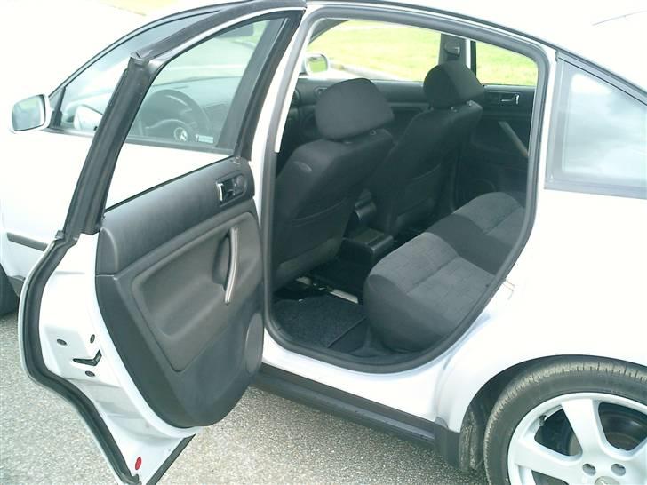 VW passat 2,3 solgt. billede 10