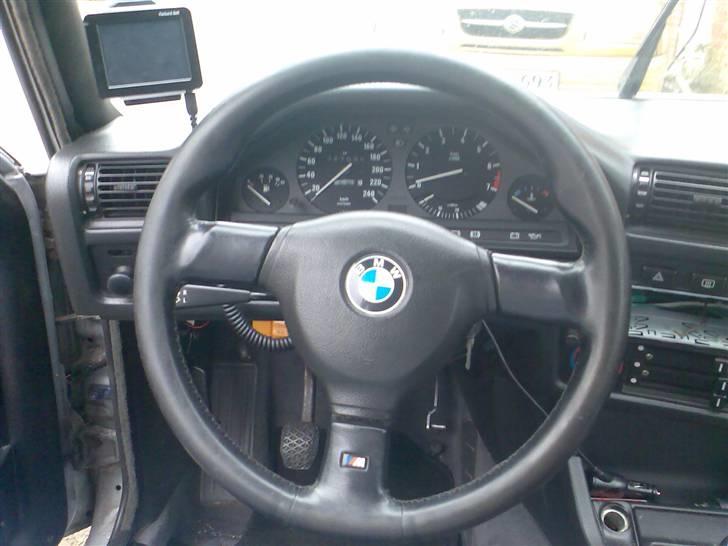 BMW 320i (325i) billede 9