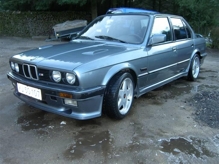 BMW E30 320i billede 7