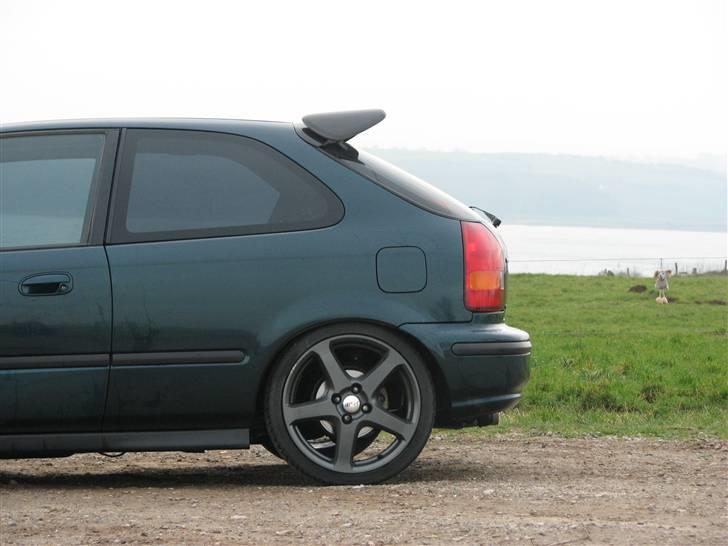 Honda Civic VTI ## SOLGT ## billede 3