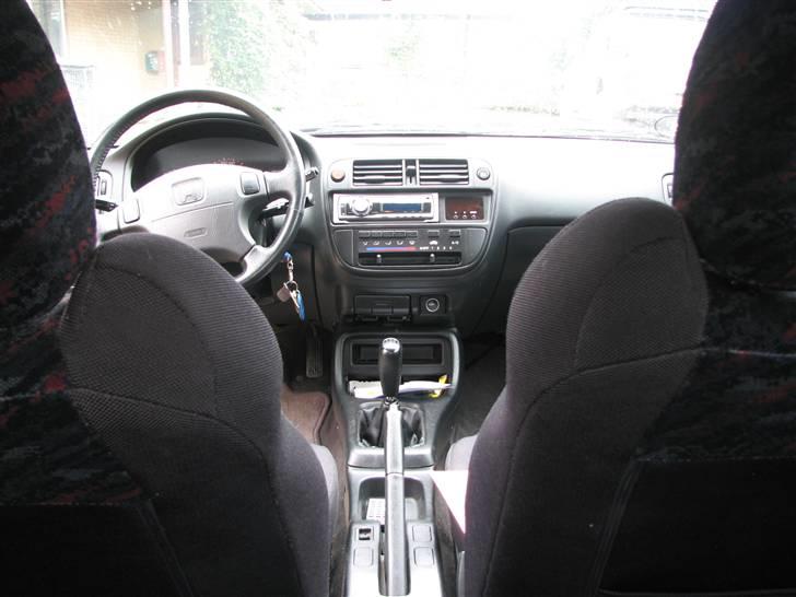 Honda Civic VTI ## SOLGT ## billede 10