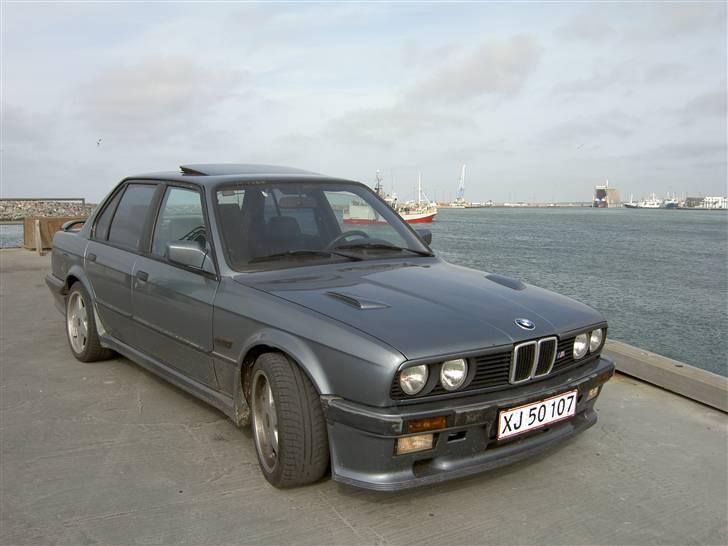 BMW E30 320i billede 12