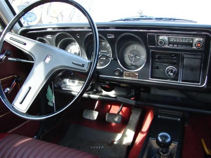 Toyota Crown 2300 DeLuxe S. - Kommandobroen - der mangler INTET! sammenlignet med andre biler fra 1970....... billede 18