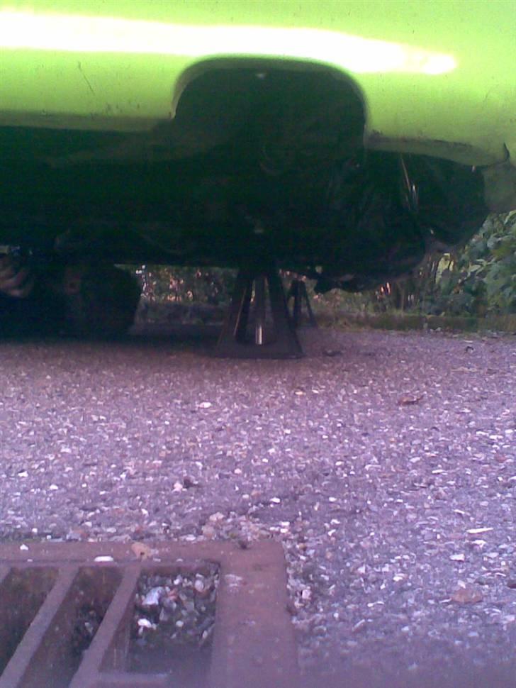 Opel Vectra a solgt.... - der er nogen der er rengt med mine dæk... nåååe nej.. jeg skulle havde dem skiftet... billede 17