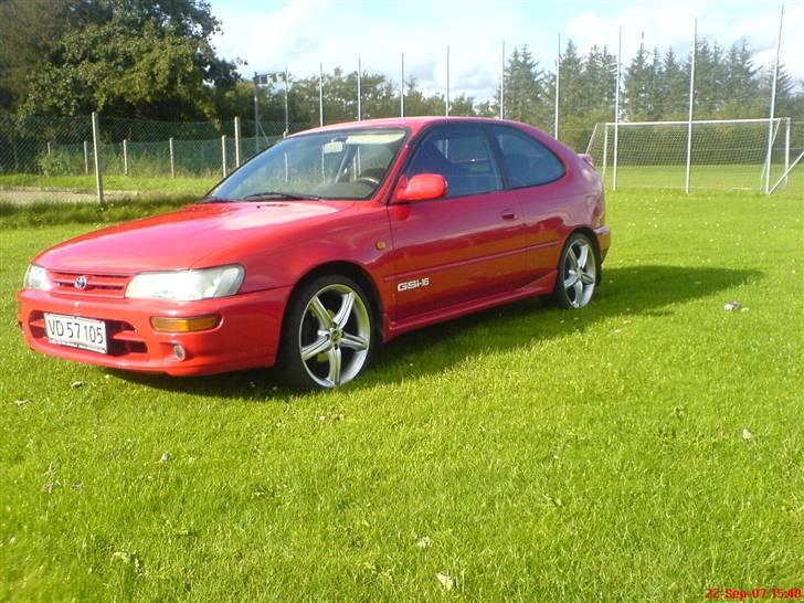 Toyota corolla gsi.. totalskadet billede 1