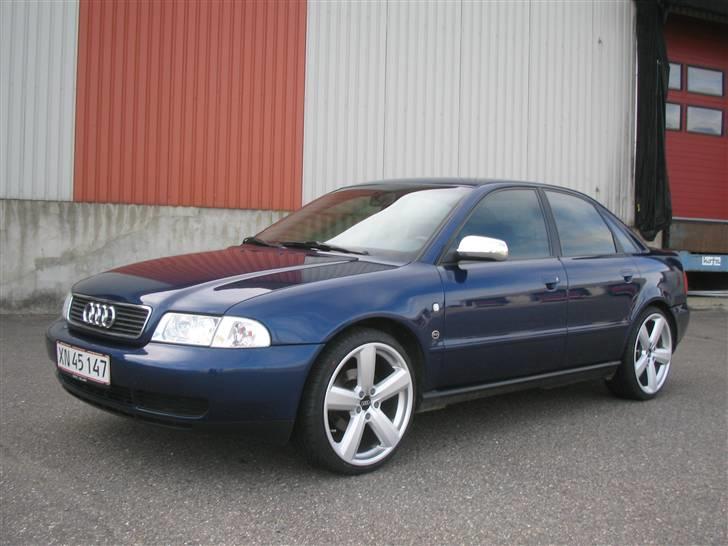 Audi A4 1.6 billede 1