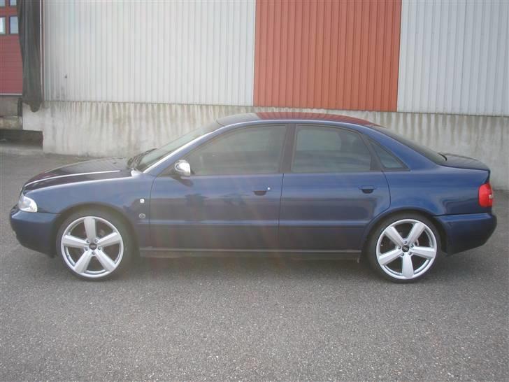 Audi A4 1.6 billede 2
