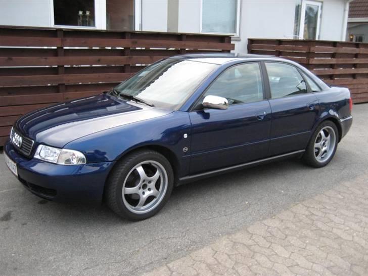 Audi A4 1.6 - Sådan Så den ud da jeg købte den, der er da sket lidt :D billede 11