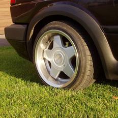 VW Golf 2 2.0 16V EditionOne