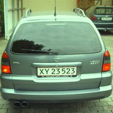 Opel Vectra B 2,2 DTI SOLGT