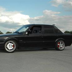 BMW 320i E30 325! solgt